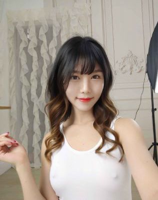 发狂的现代史 电影_剧情片BD在线观看