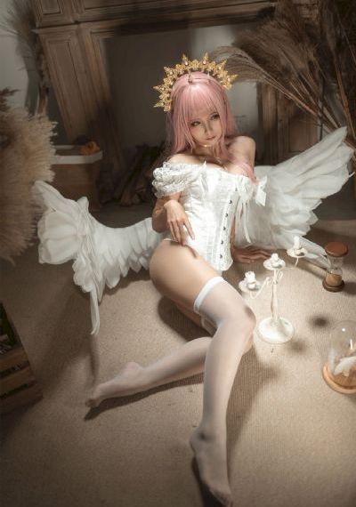 美女露出胸让男生狂揉_BD韩语神马影院在线