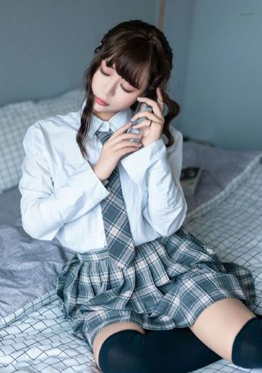 福斯特医生_十万网红美女美酱