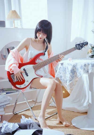 奈奈美出差被讨厌上司侵犯_DVD免费高清观看